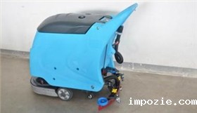 春运期间，洗地机助力机场车站深层清洁