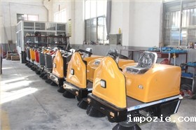 为什么越来越多的企业选择小优米app下载苹果扫地车