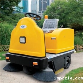 电动扫地车进驻河北某建筑板材公司