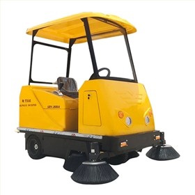 买路面清扫车需要注意什么