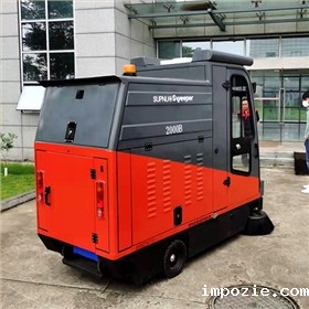 驾驶型电动扫地车 驾驶型电动扫地车