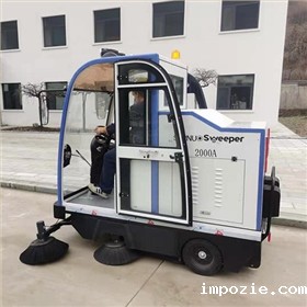 驾驶式电瓶扫地机 驾驶式电瓶扫地机