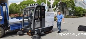 扫地车清洁工厂的难度仅次于车间清洁