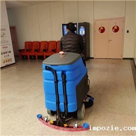 驾驶扫地车,高效清洁,低成本维护 驾驶扫地车,高效清洁,低成本维护