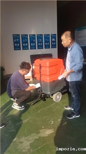 机场高铁站选择什么样的洗地机清洁? 机场高铁站选择什么样的洗地机清洁?