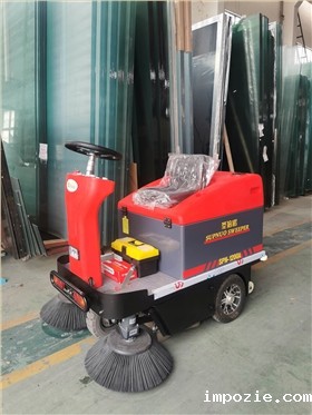 物业小型扫地车：清洁效果与工作效率提升