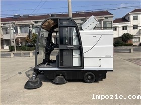 城市清洁的新革命:扫地车在城市环境中的重要性 城市清洁的新革命:扫地车在城市环境中的重要性