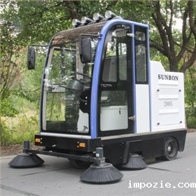 扫地车厂家为您提供市政环卫清洁解决方案